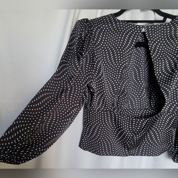 EXPRESS WOMENS BACKLESS Polka-dot TOP Size Small - Picture 3 of 8